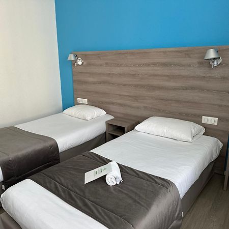 Brit Hotel Confort Nevers Centre Gare Buitenkant foto