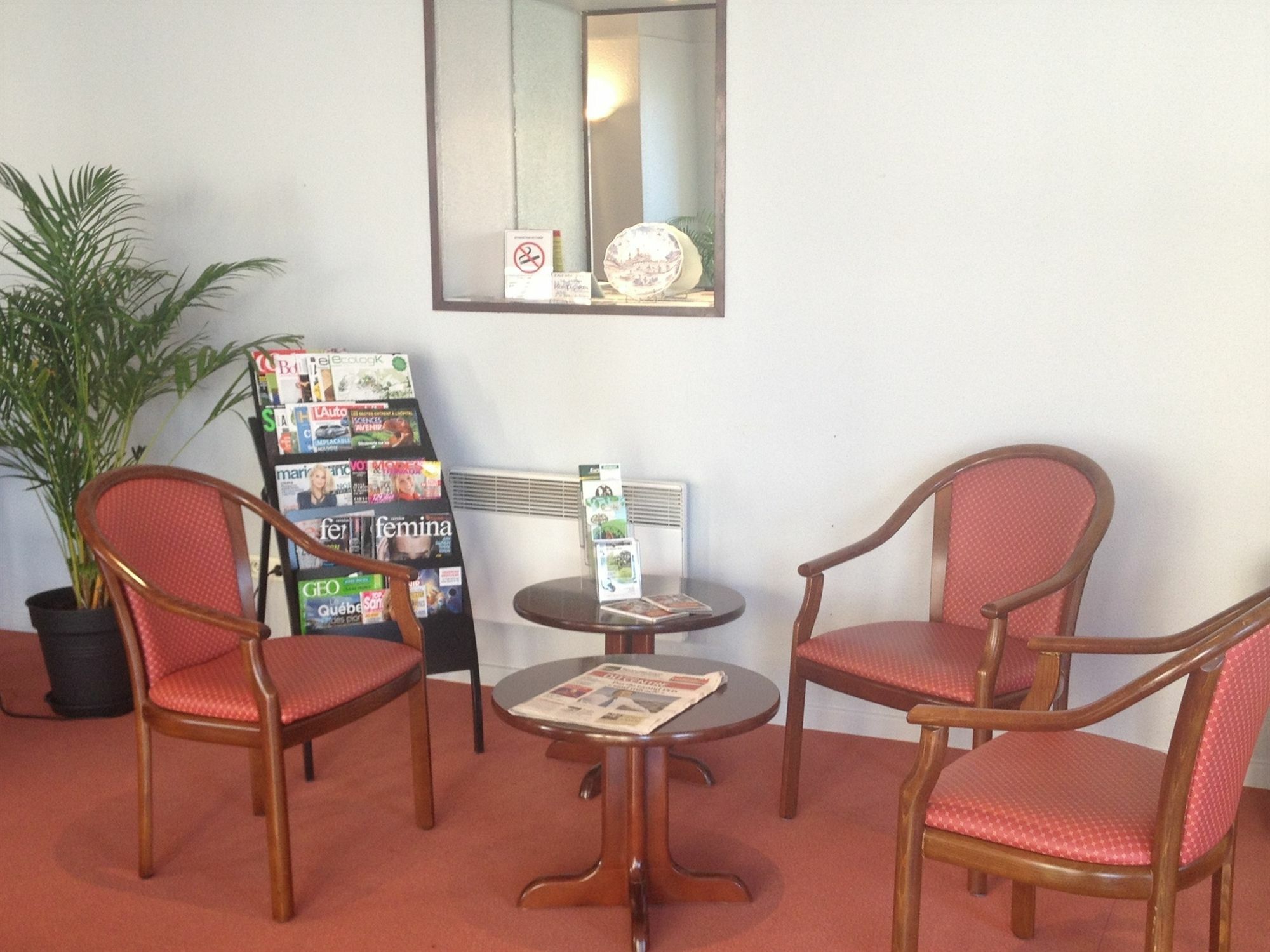 Brit Hotel Confort Nevers Centre Gare Buitenkant foto